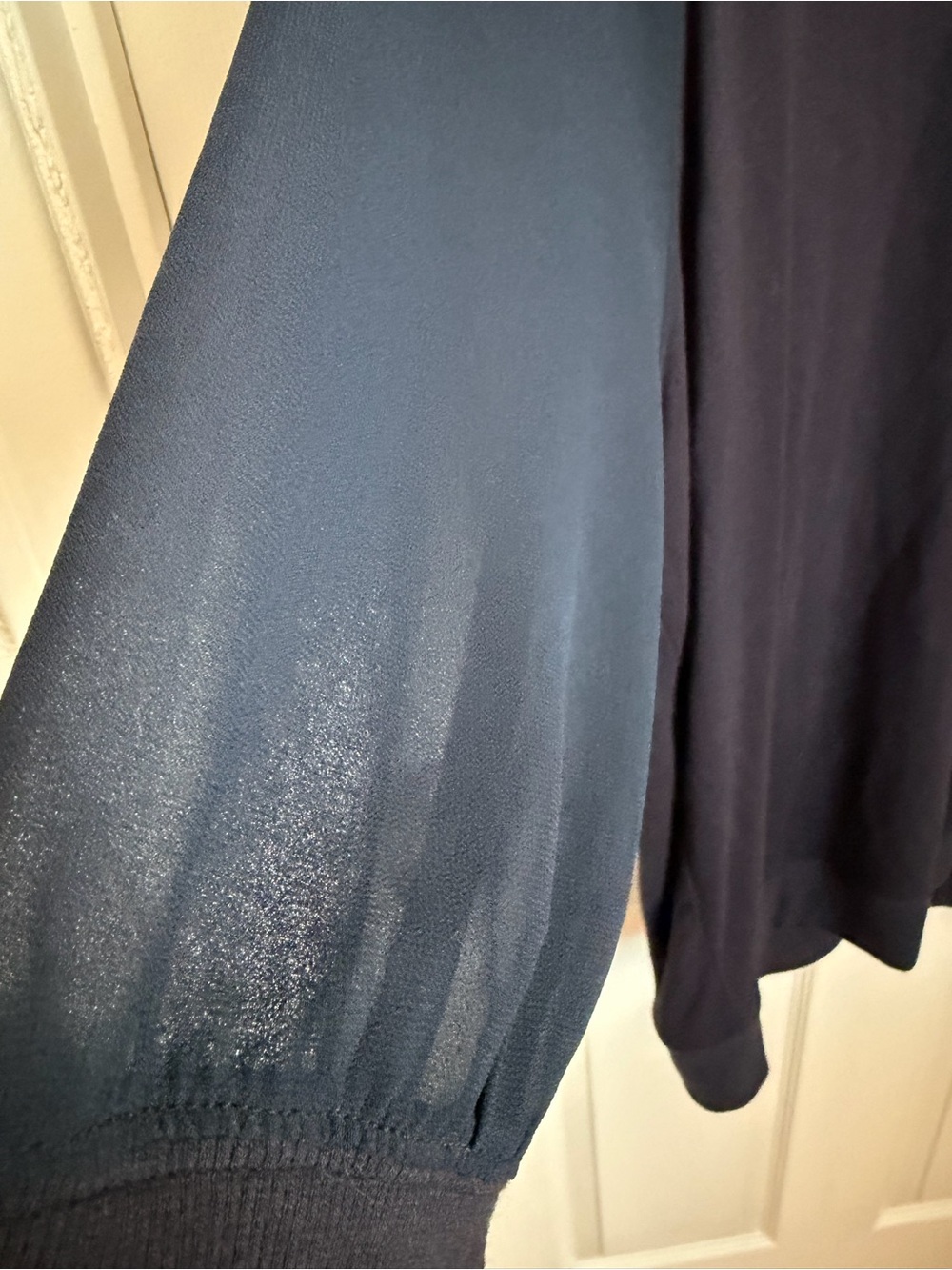 Harvé Benard Black Sheer Sleeve mixed-media Top , Size L, EUC - Picture 6 of 14